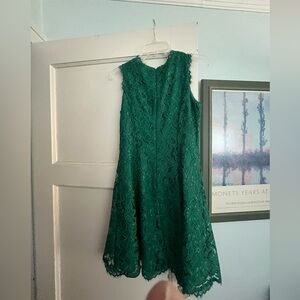 Shoshanna sleeveless lace mini dress in kelly green
